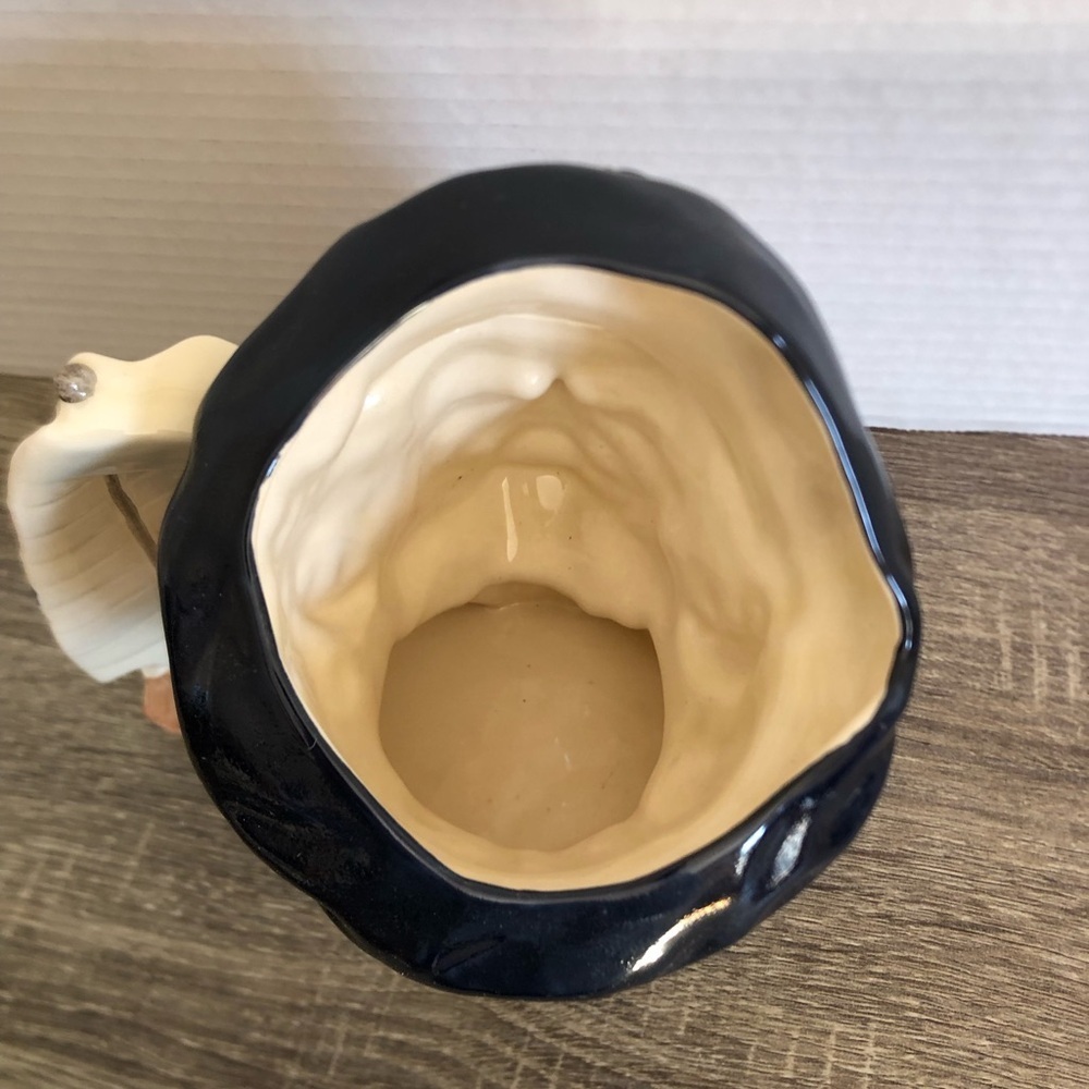 1988 Royal Doulton Yachtsman Mug - Picture 8 of 13